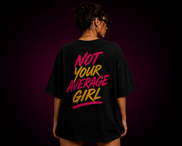 Hooligirls T-shirt Oversized Zwart met HG-Logo en Not Your Average Girl Print op de Rug