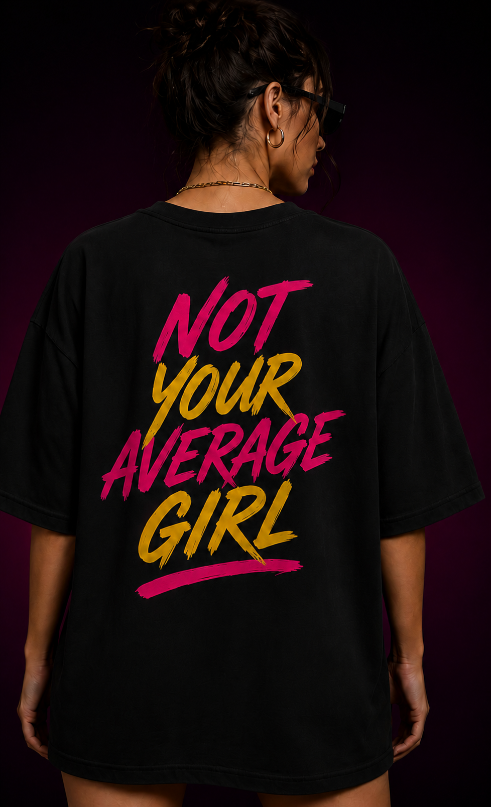 Hooligirls T-shirt Oversized Zwart met HG-Logo en Not Your Average Girl Print op de Rug